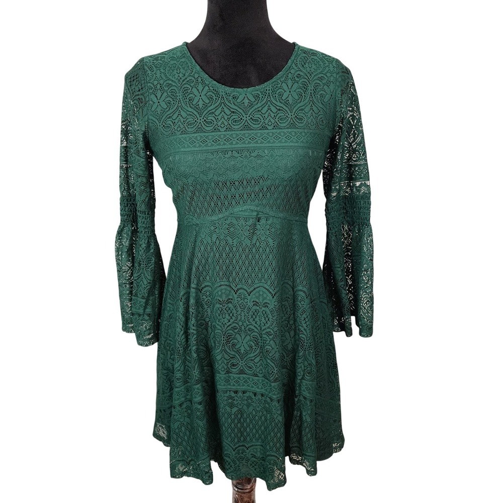 MY MICHELLE Size Small Emerald Green Lace Bell Sleeve Fit & Flare Mini Dress Y2K